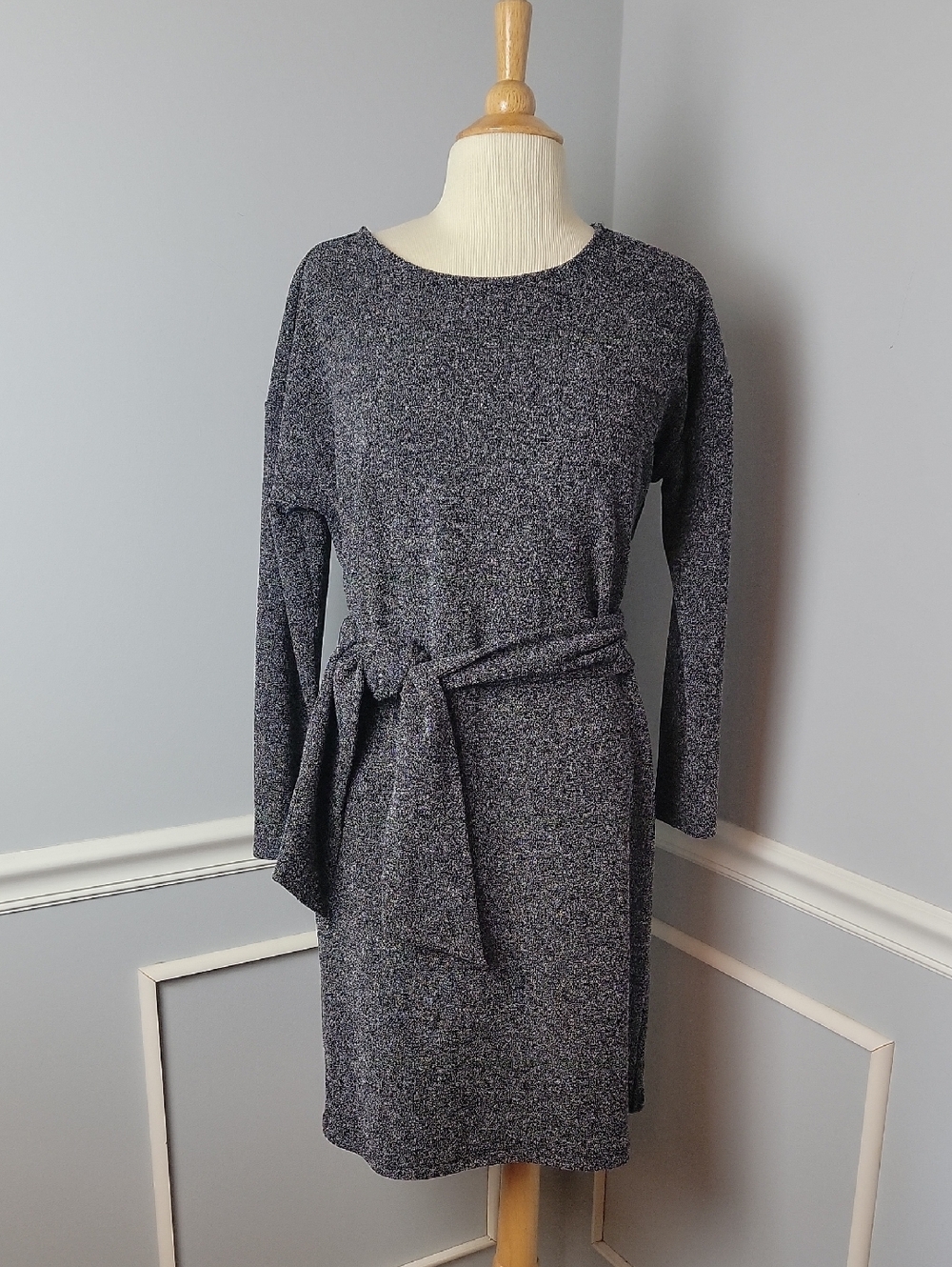 ANN TAYLOR FACTORY Black White Long Sleeve Tie Waist Mini Holiday Party Dress M